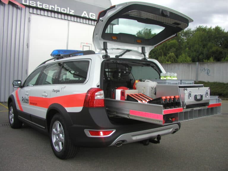 Heckauszug Polizeifahrzeug Volvo XC70