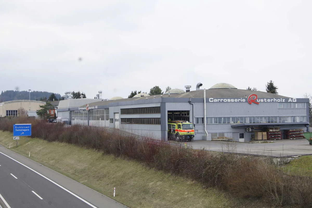 Carrosserie Rusterholz AG Werkhalle